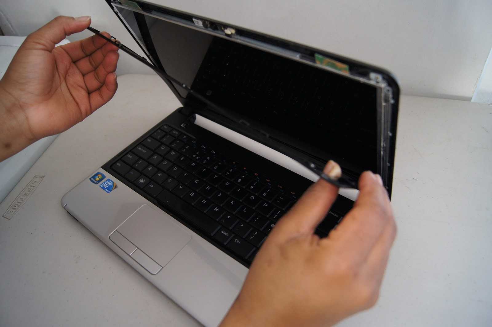 Замена матрицы ноутбука своими руками