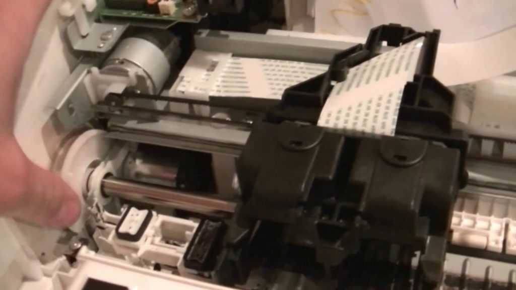 Что делать, если принтер перестал захватывать бумагу
