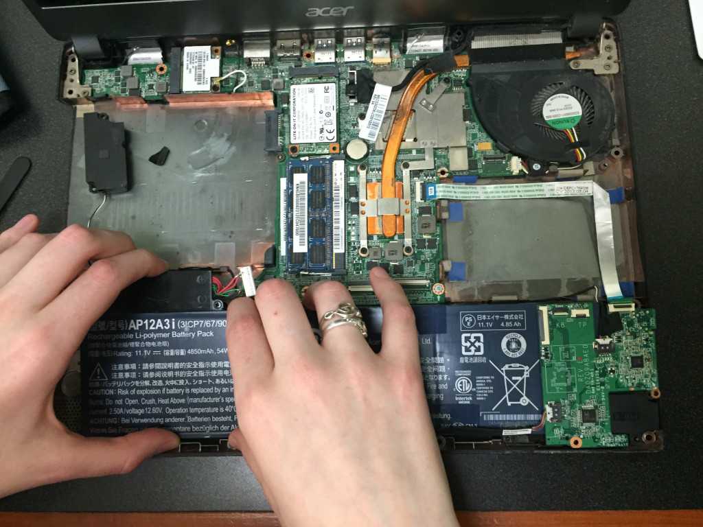 Проблемы с зарядкой батареи ноутбука?