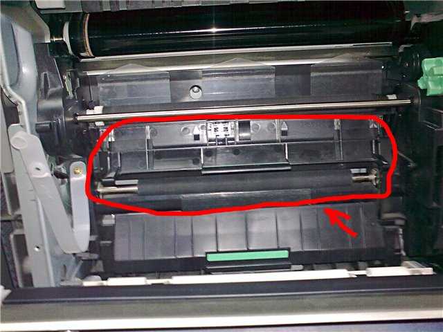 Принтер зажевывает бумагу что делать? - настройка по на компьютерах, ноутбуках и смартфонах